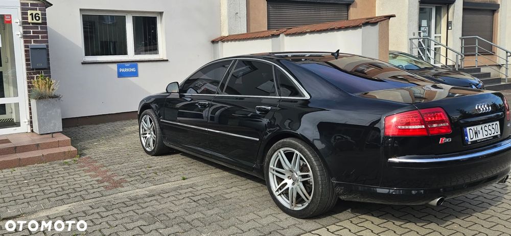 Audi A8 4.2 FSI Quattro - 12