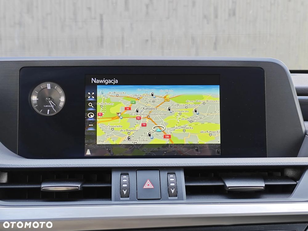 Lexus ES 300h Business Edition - 17