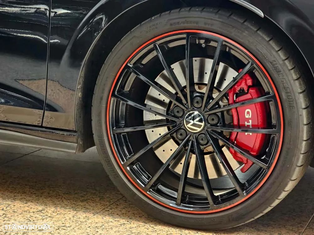 VW Golf 2.0 TSI GTI Clubsport 45 Years DSG - 9