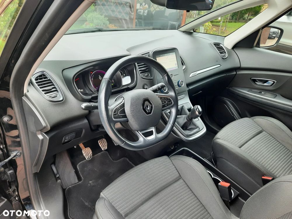 Renault Grand Scenic - 5