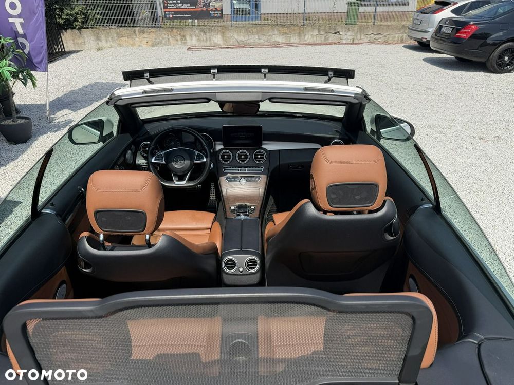 Mercedes-Benz Klasa C 300 9G-TRONIC AMG Line - 30