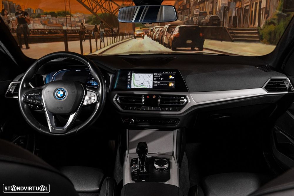 BMW 320 e Corporate Edition Auto - 12