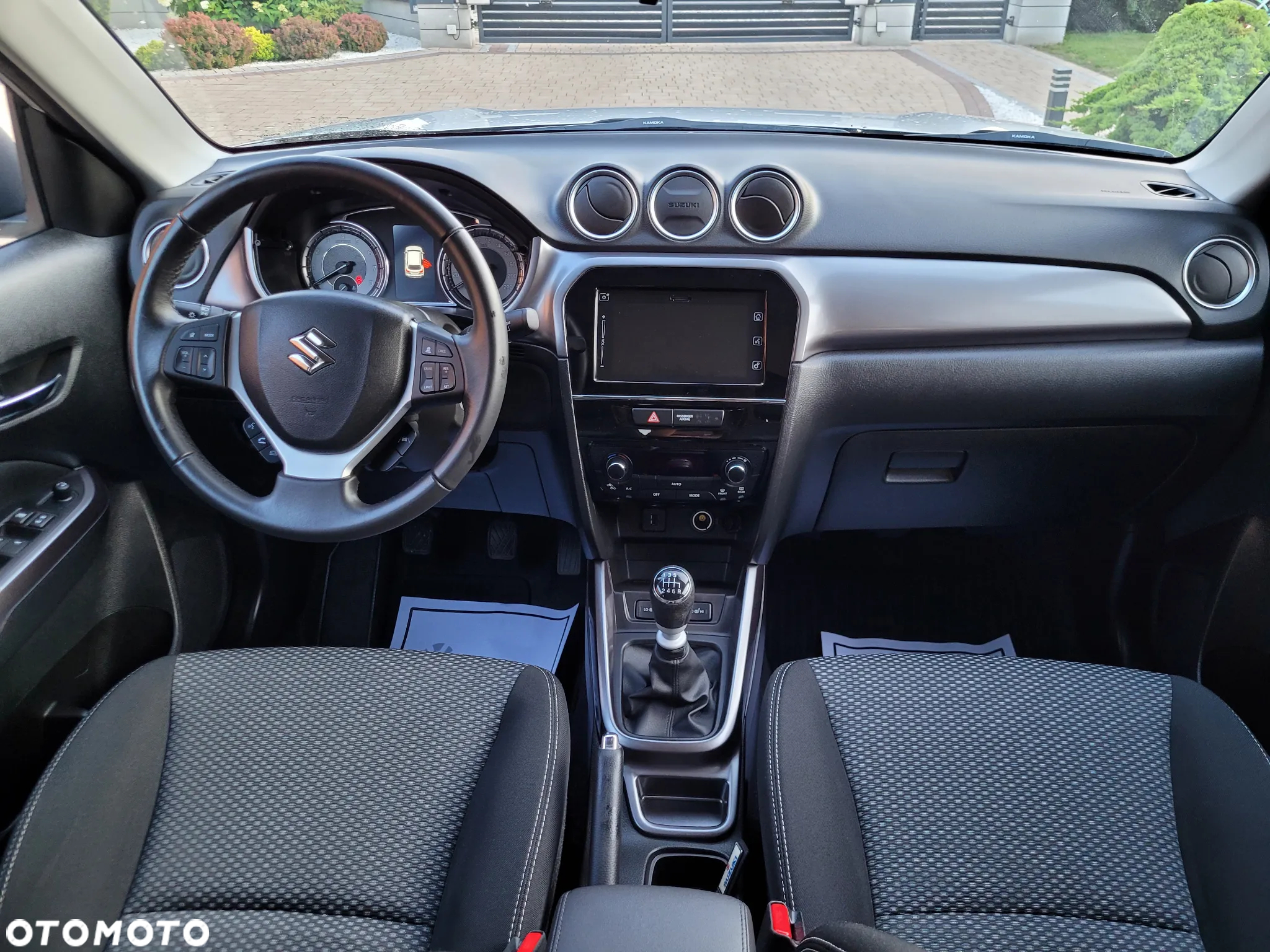 Suzuki Vitara 1.4 Boosterjet Premium 2WD - 18