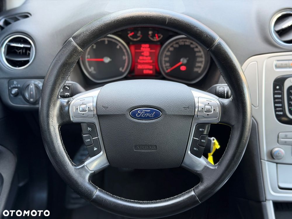 Ford Mondeo - 19