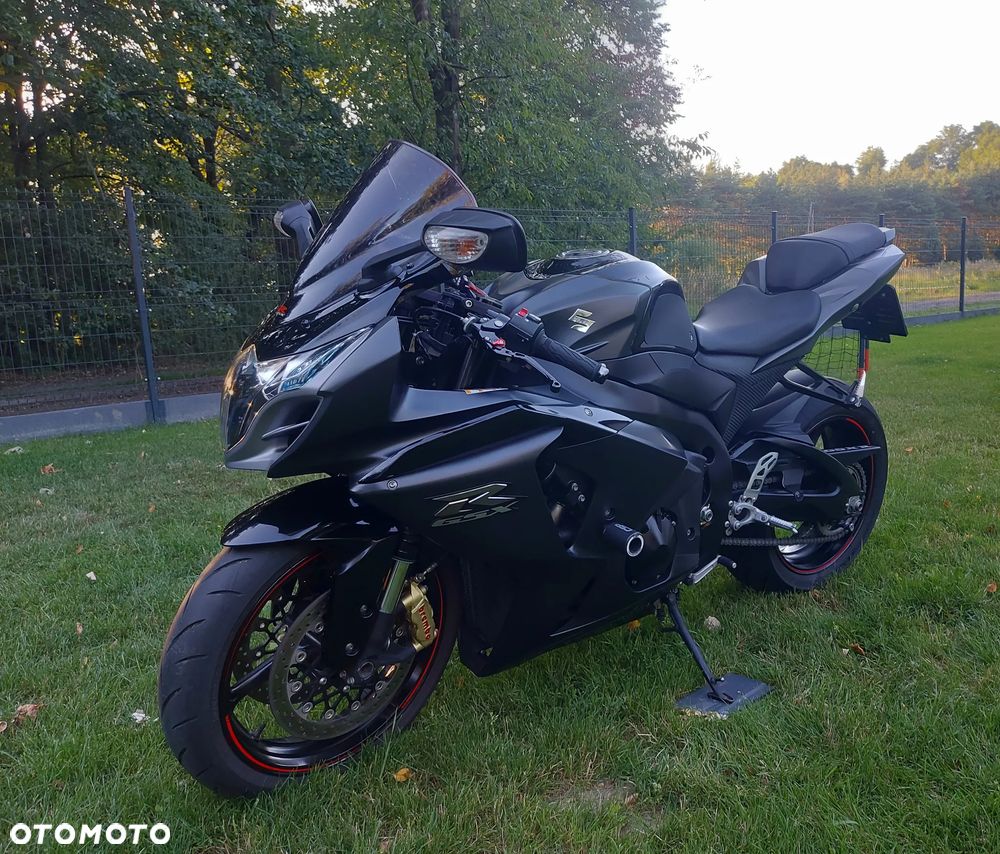 Suzuki GSX-R - 4