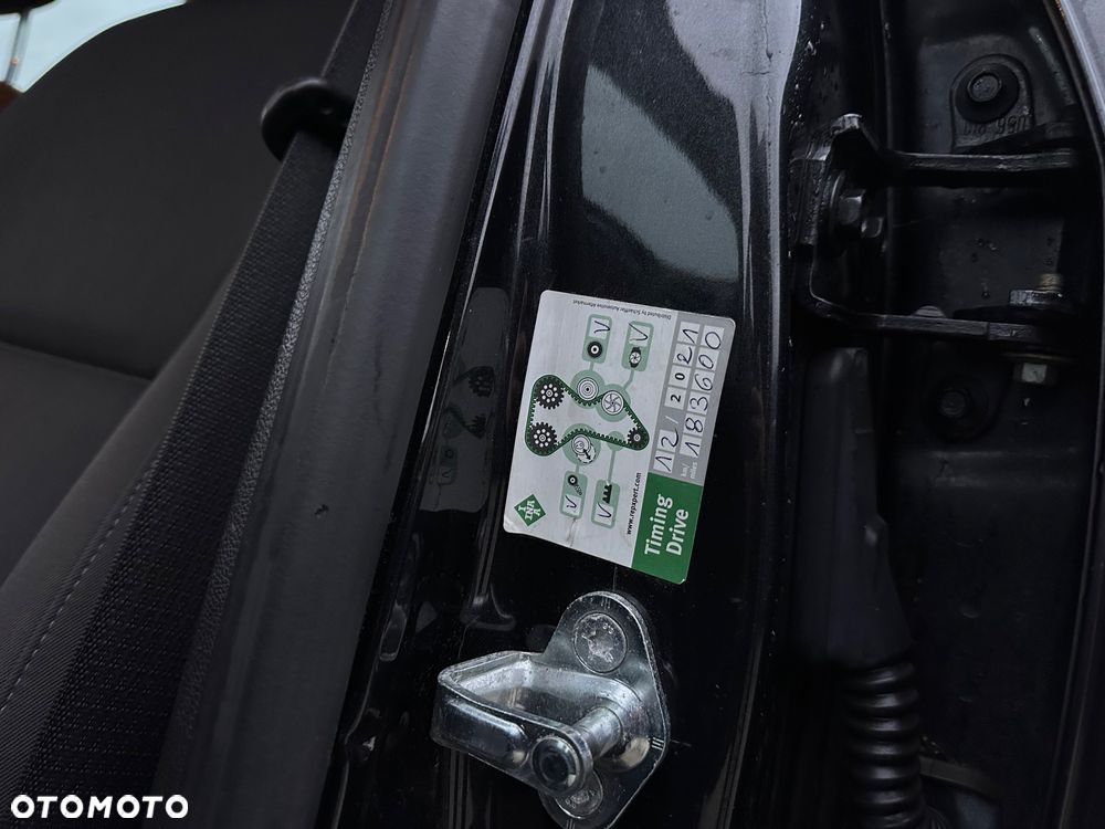 Opel Insignia 2.0 CDTI Design Edition - 23