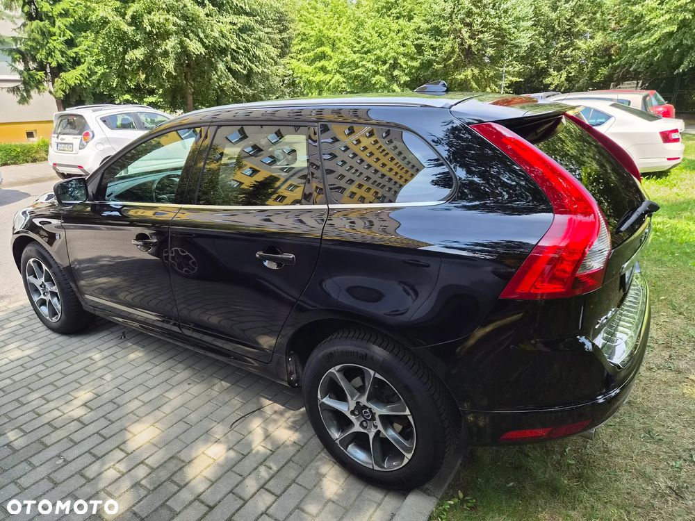 Volvo XC 60 D3 Drive-E Ocean Race - 34