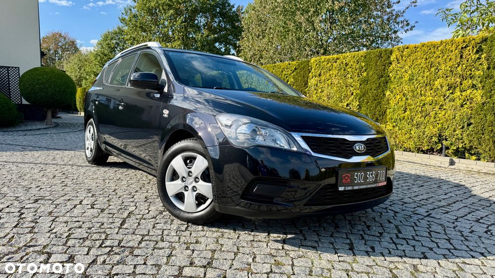 Kia Ceed 2012 photo 2