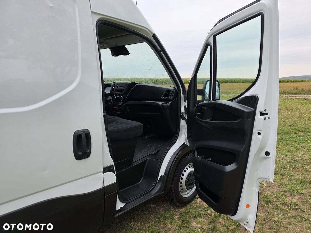 Iveco DAILY - 26