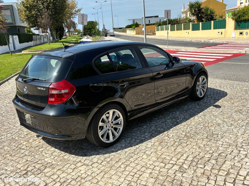 BMW 123 d - 10