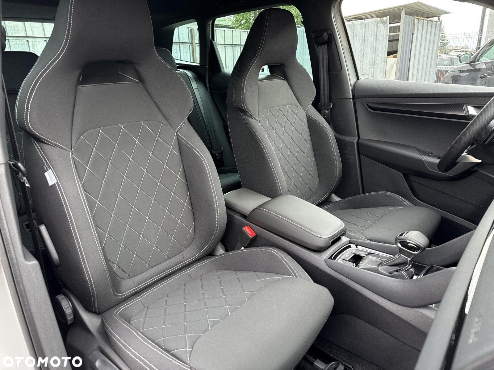 Skoda Karoq 1.5 TSI ACT Sportline DSG - 19