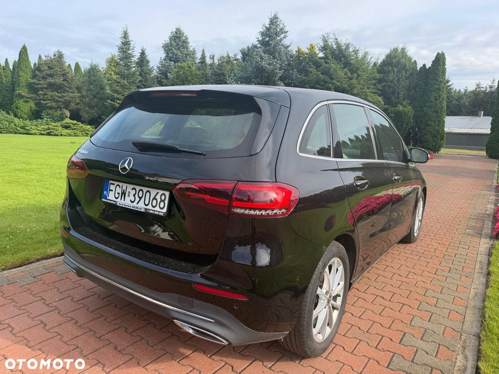 Mercedes-Benz Klasa B 180 d Style 7G-DCT - 24