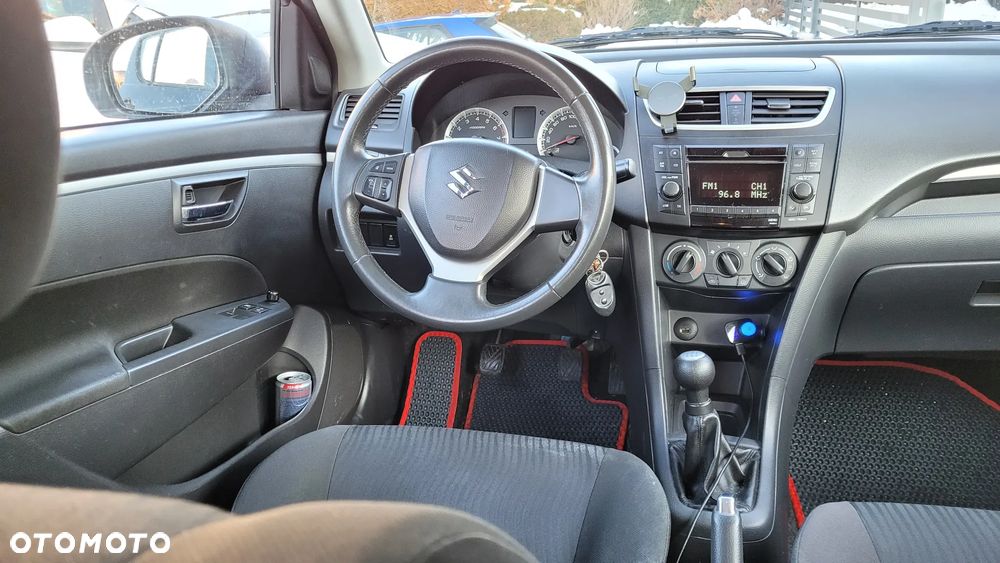 Suzuki Swift - 12