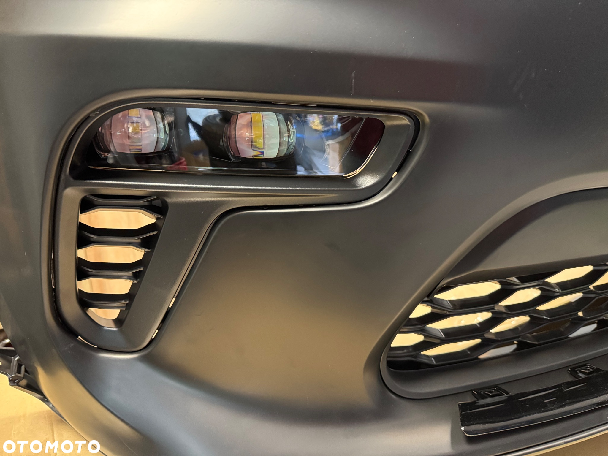 Dodge Durango 21- SRT zderzak przód nowy - 4