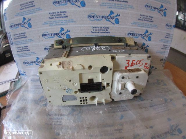 Quadrante 88471405 87001238 VW  POLO 3 6N FASE 2 2000 1.4I 60CV 5P CINZA KM/H 106144 - 2