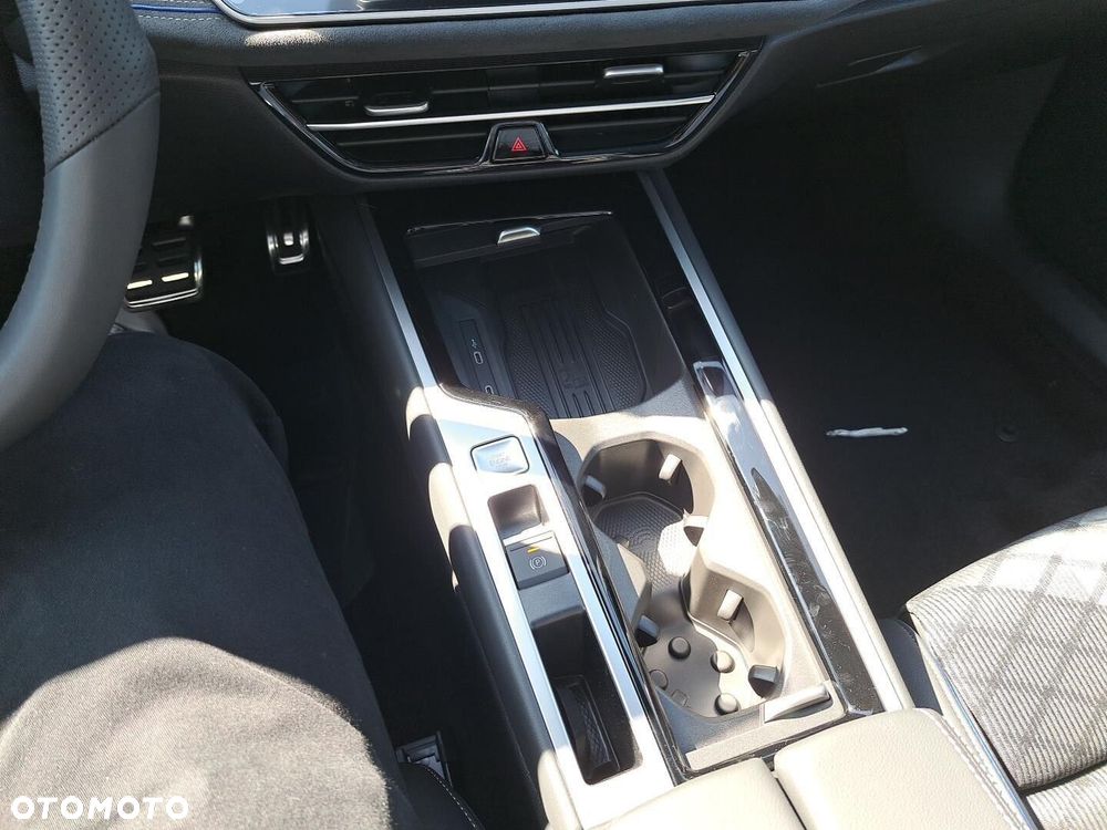 Volkswagen Passat - 31