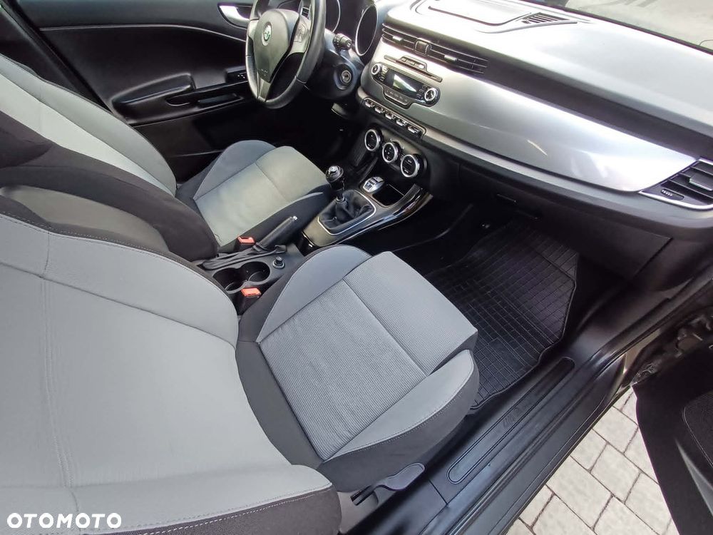 Alfa Romeo Giulietta - 13