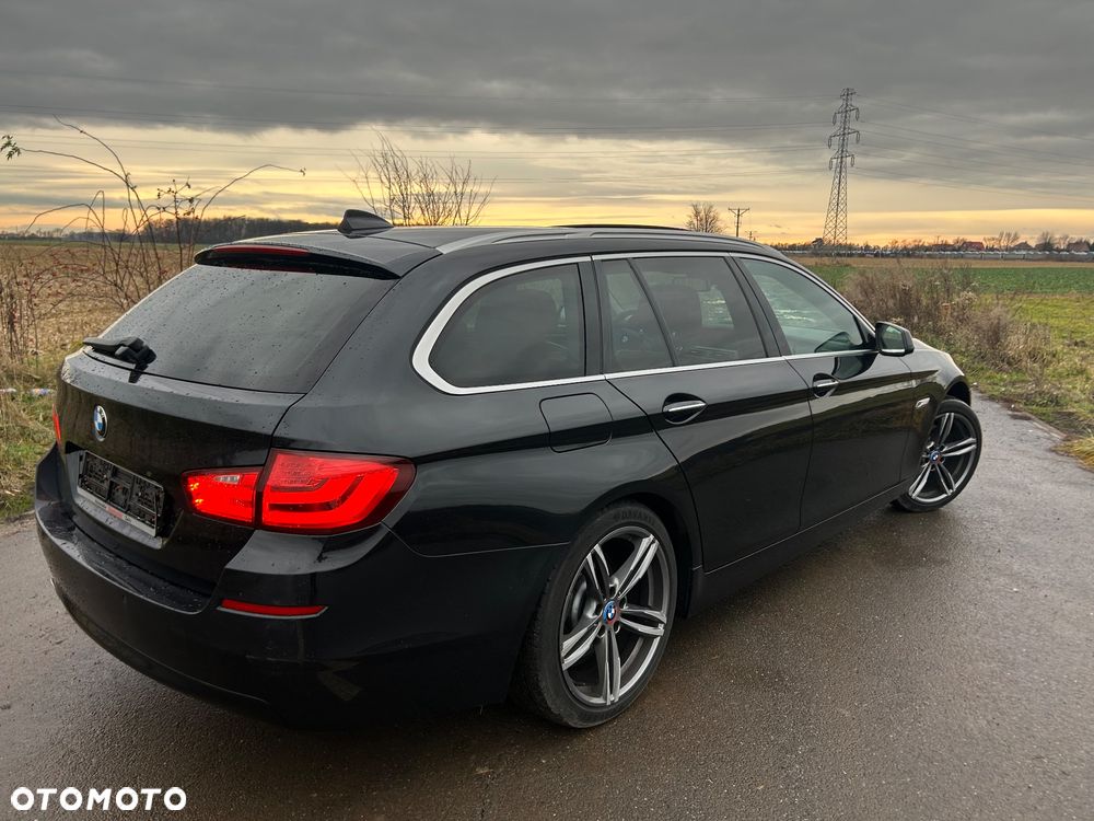 BMW Seria 5 520d Sport-Aut - 7