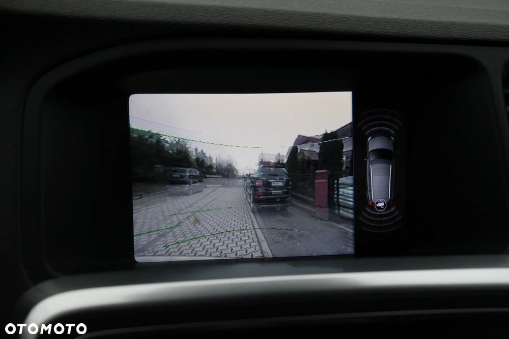 Volvo V60 D5 Summum - 27