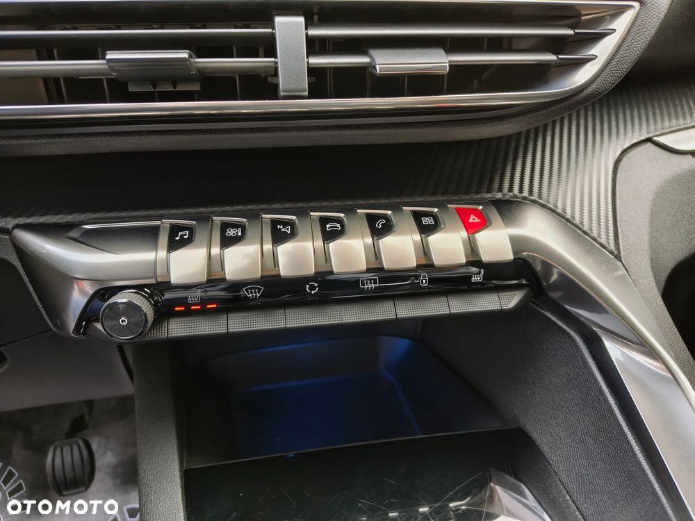 Peugeot 5008 BlueHDi 120 Allure - 33