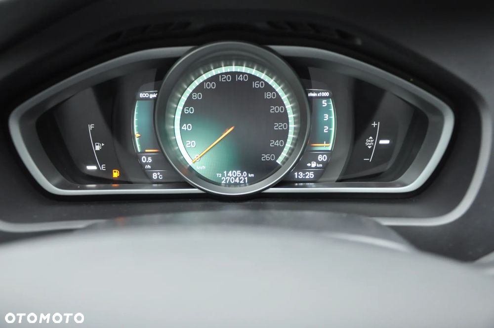 Volvo V40 D2 Inscription - 19