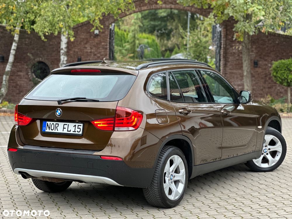 BMW X1 sDrive18i Sport Line - 19