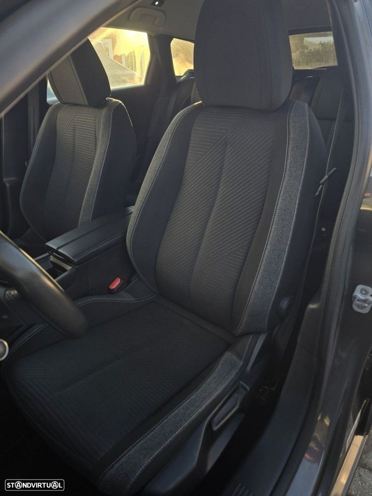 Peugeot 308 SW 1.5 BlueHDi Active Pack — fotografia 11