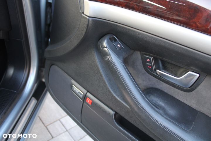 Audi A8 4.2 TDI Quattro - 29