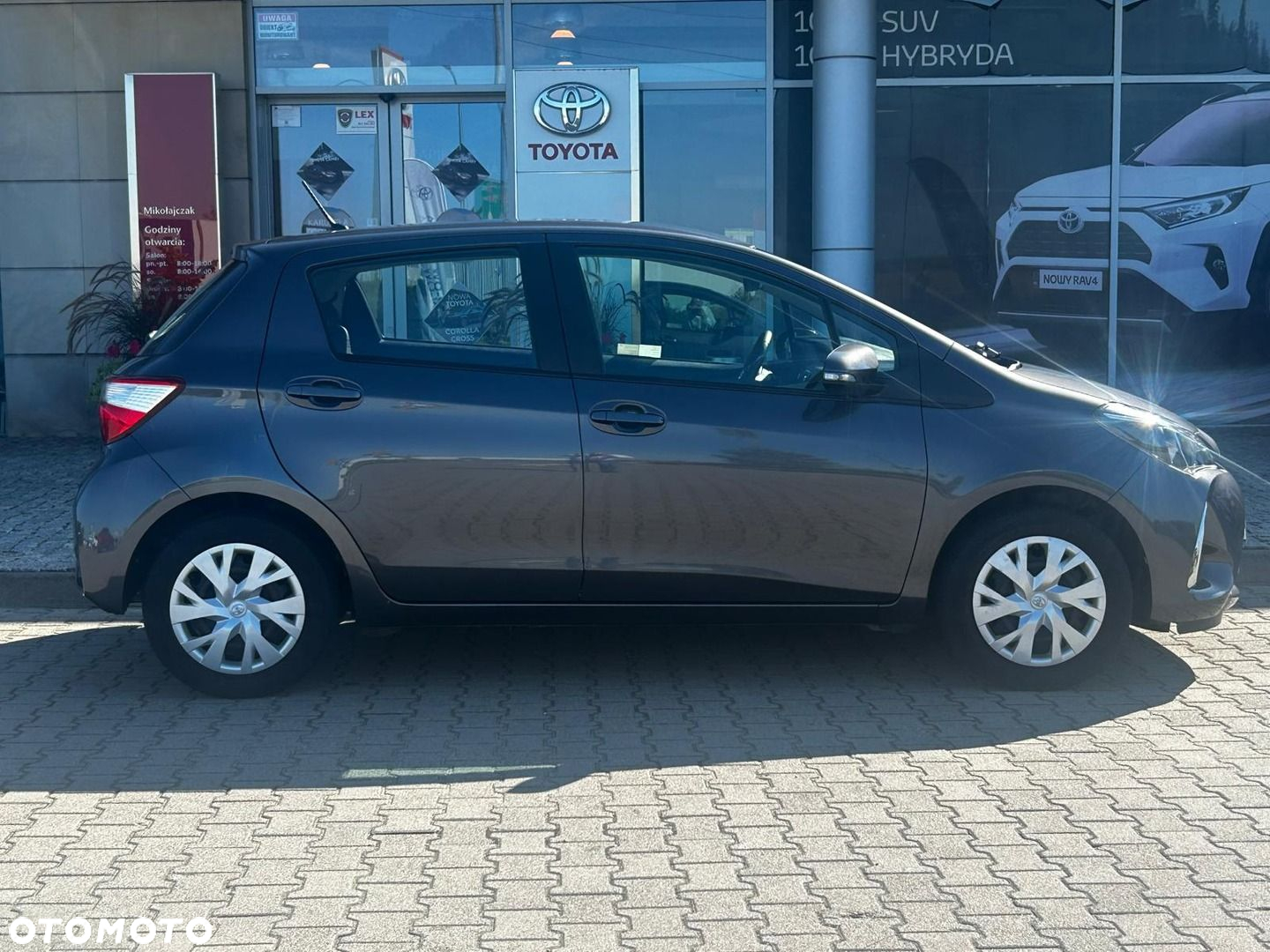 Toyota Yaris - 8