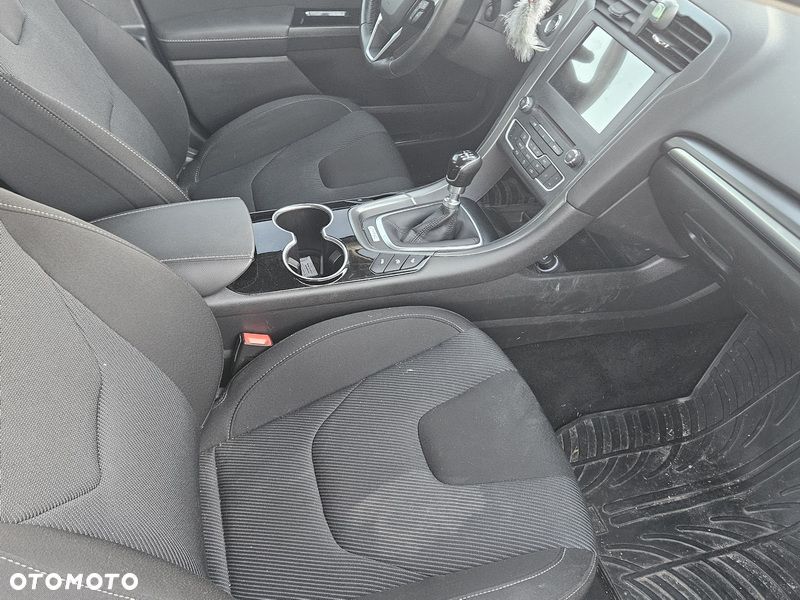 Ford Mondeo - 16