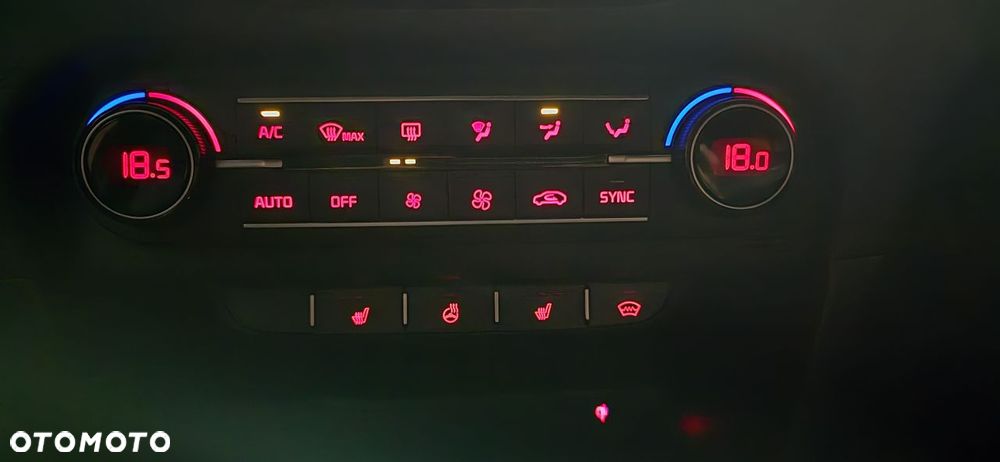 Kia ProCeed 1.5 T-GDI GT Line DCT - 11