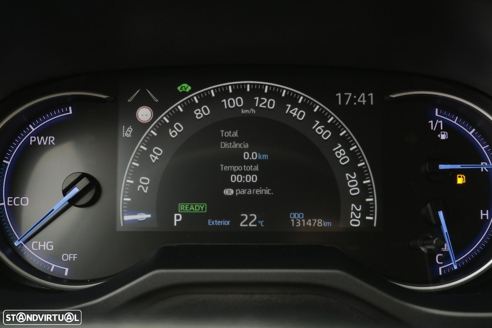 Toyota RAV4 2.5 HDF Comfort - 42