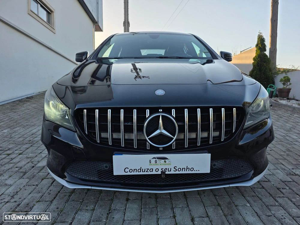 Mercedes-Benz CLA 180 d Shooting Brake AMG Line - 36