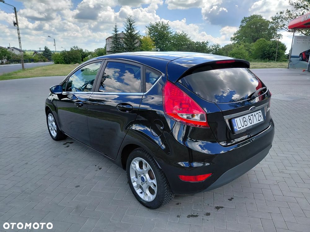 Ford Fiesta 1.25 Titanium EU5 - 6