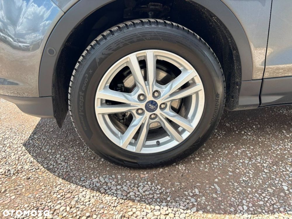 Ford Kuga 1.5 EcoBoost 2x4 Titanium - 25