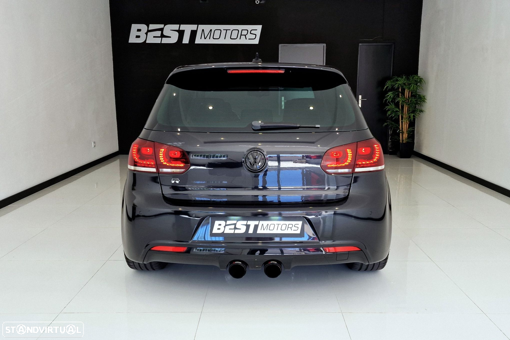VW Golf 2.0 TSi R20 DSG - 6