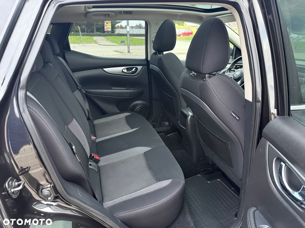 Nissan Qashqai 1.3 DIG-T ACENTA - 11