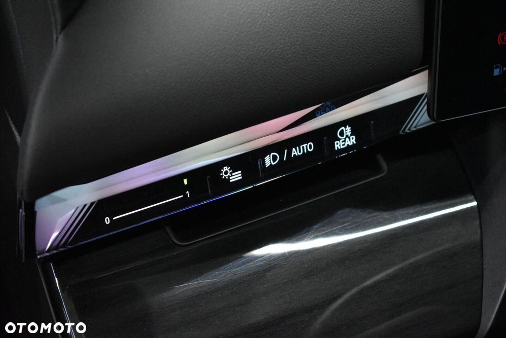 BMW Seria 5 520d xDrive mHEV M Sport - 14