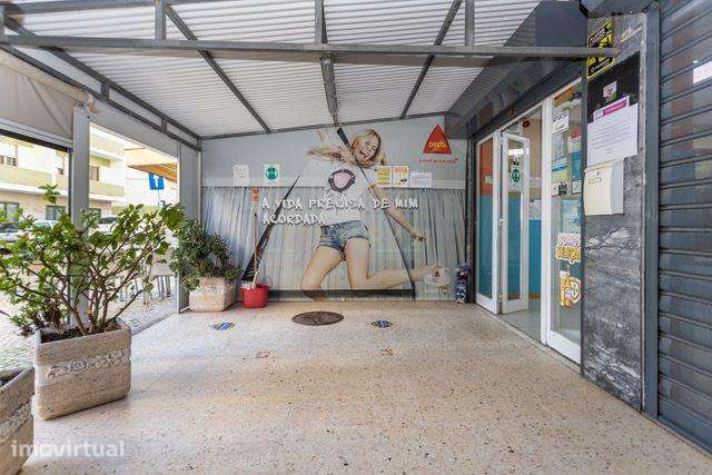 Restaurante – Excelente Localização em Bairro Residencial de Setúbal - Grande imagem: 2/13
