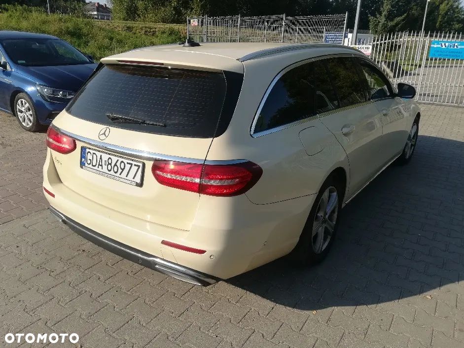 Mercedes-Benz Klasa E 200 d 9G-TRONIC - 3