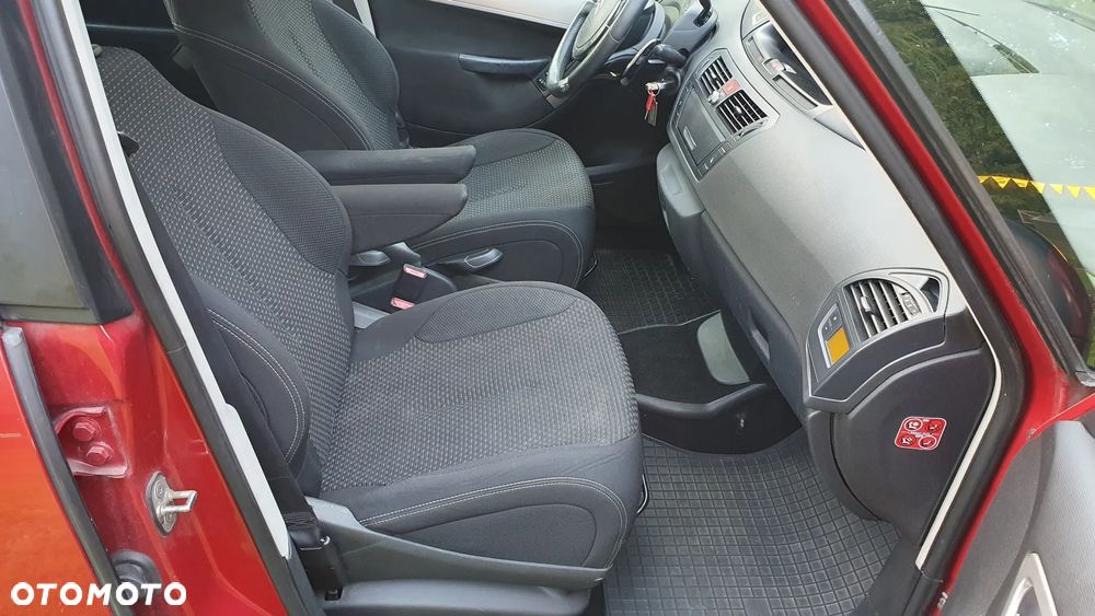 Citroën C4 Grand Picasso 2.0 HDi FAP 7-Sitzer Exclusive - 18