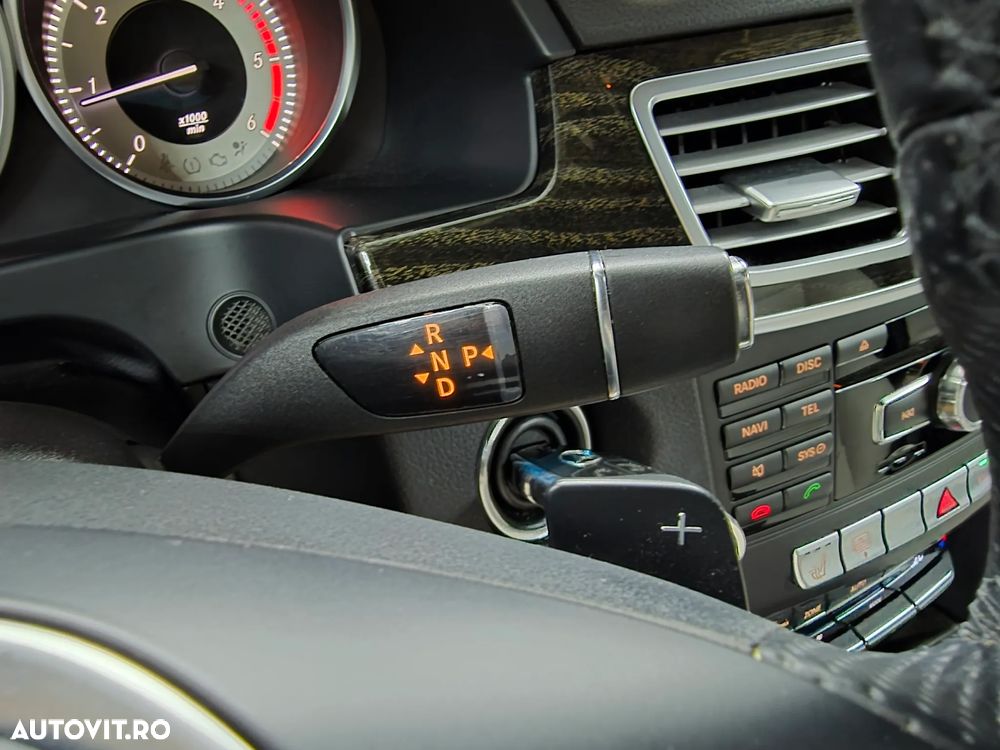 Mercedes-Benz E 220 BlueTEC 9G-TRONIC Avantgarde - 16