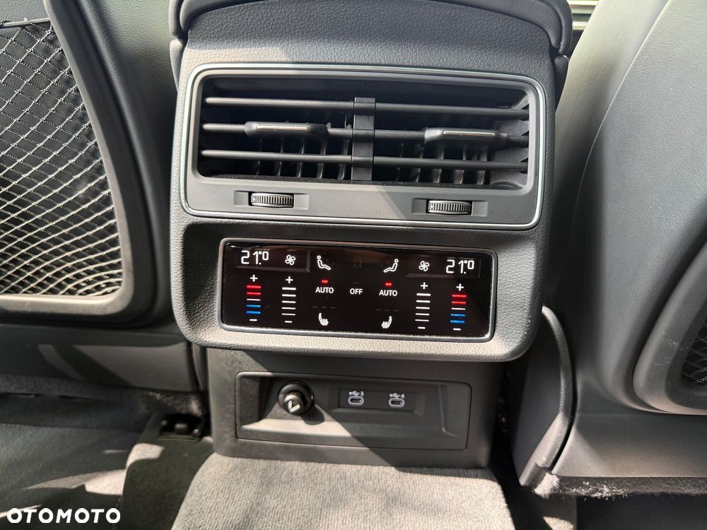 Audi SQ8 - 30