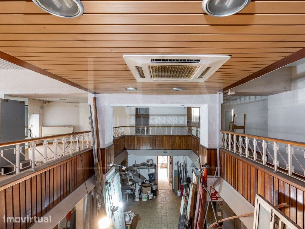 Prédio Baixa | Para Remodelar | 5 Pisos - Grande imagem: 2/33