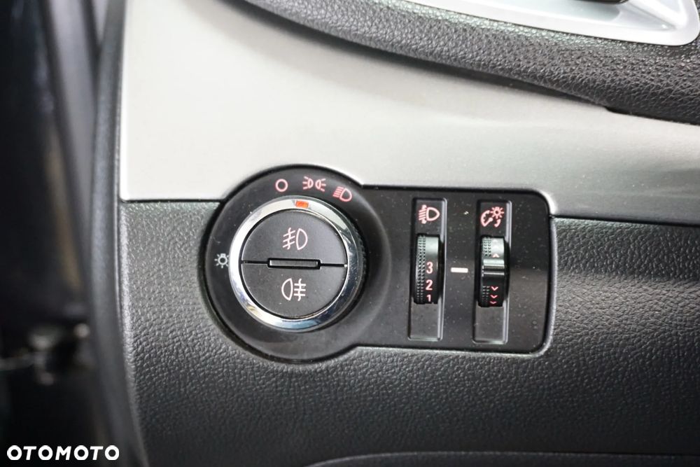 Opel Mokka 1.6 Active S&S - 32