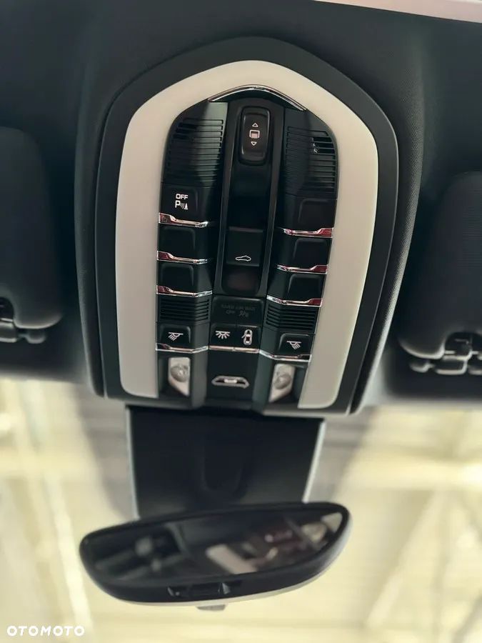 Porsche Cayenne S Diesel Platinum Edition - 22