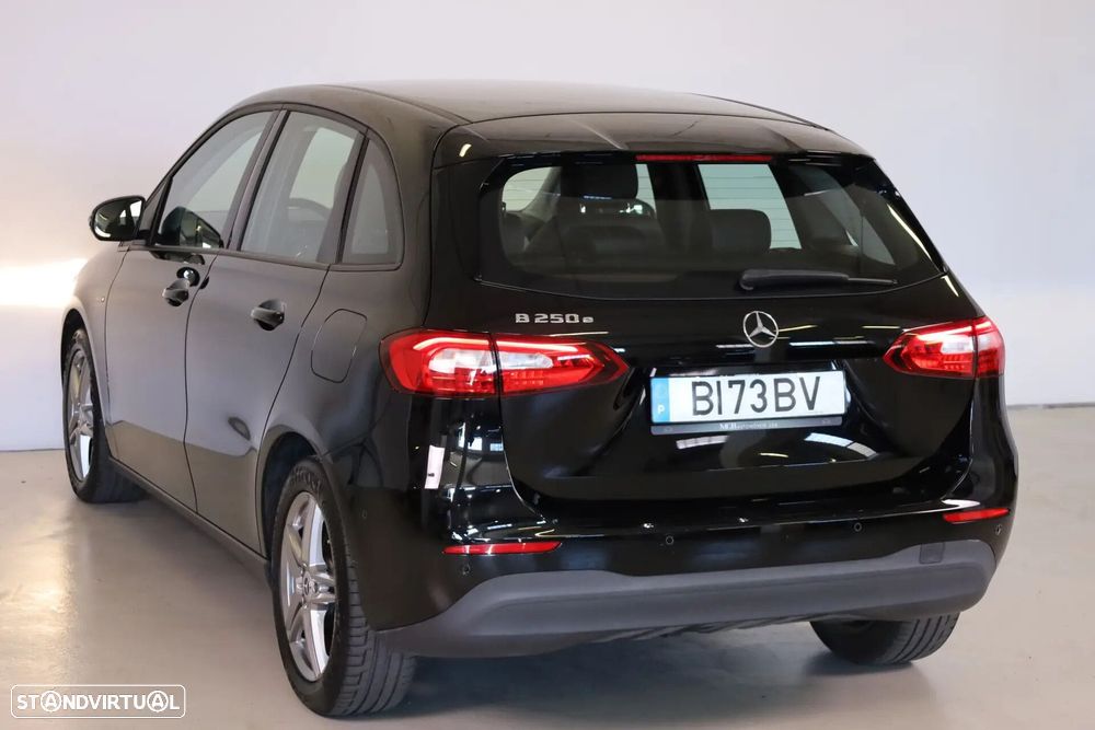 Mercedes-Benz B 250 e 8G-DCT Progressive - 14