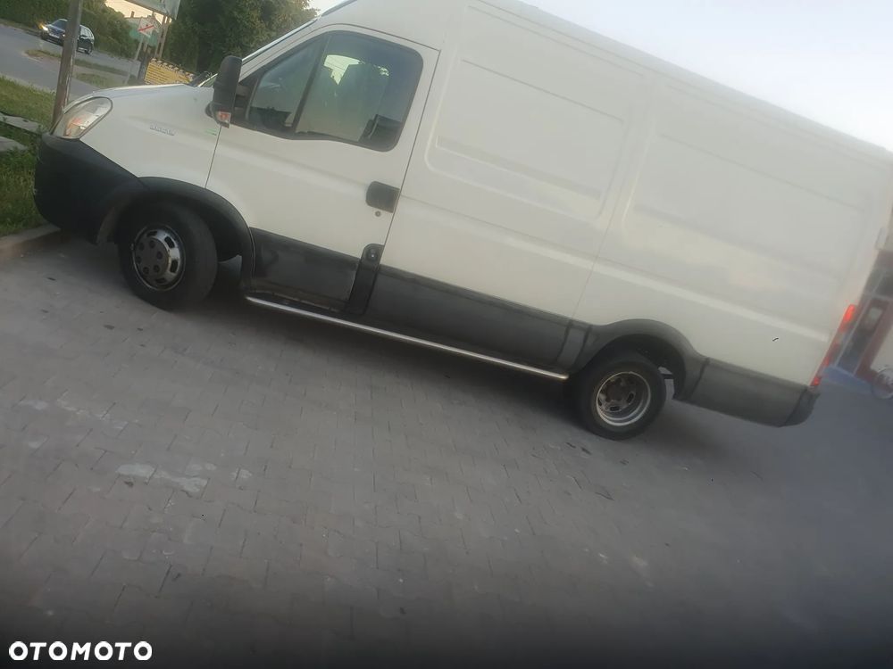 Iveco 35c13v - 9