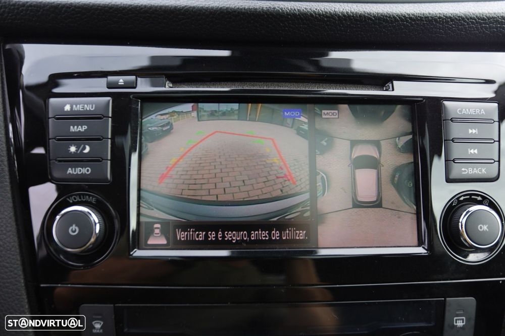 Nissan Qashqai 1.5 dCi N-Connecta - 13