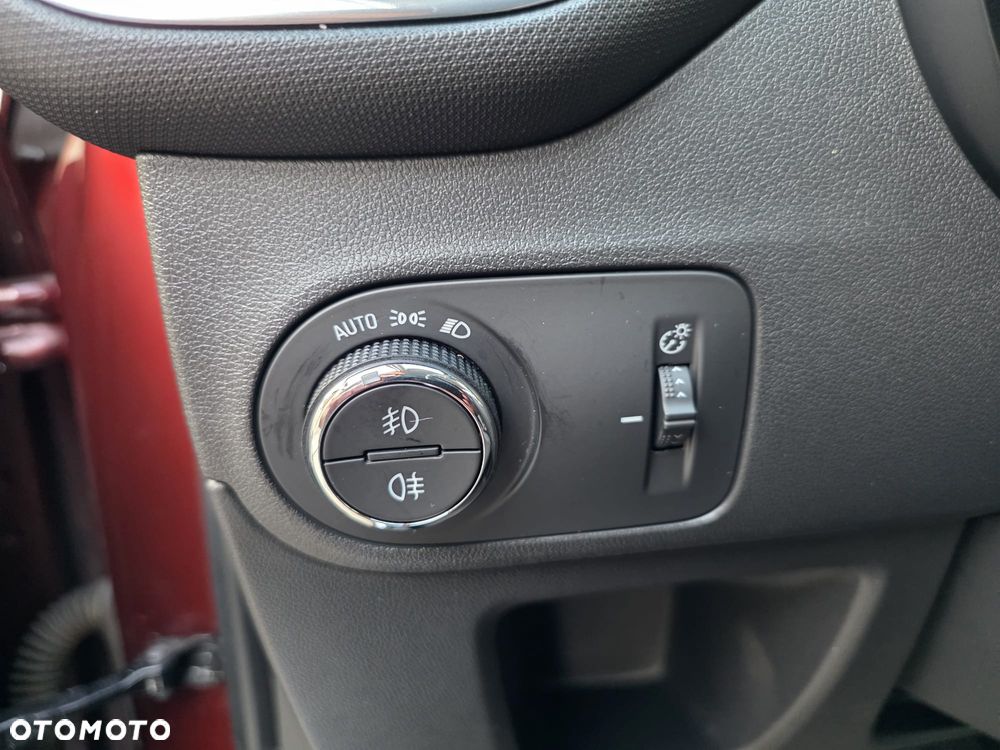 Opel Crossland X 1.2 Start/Stop Innovation - 28